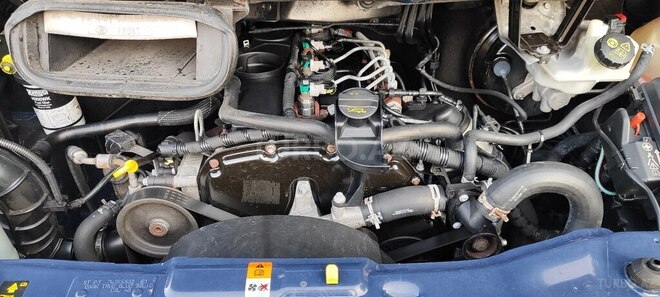 Ford Transit-11