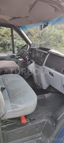 Ford Transit-7