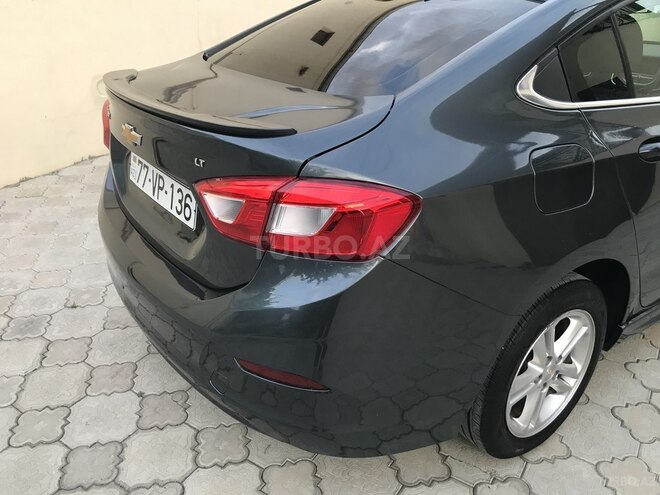 Chevrolet Cruze-10