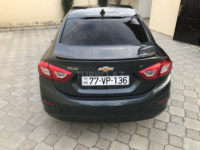 Chevrolet Cruze-11