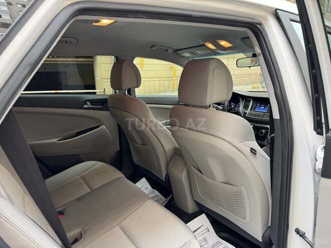 Hyundai Tucson-15