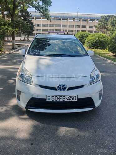 Toyota Prius-3