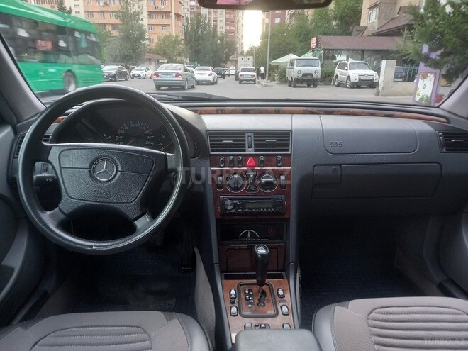 Mercedes C 220 d 1999, 485,632 km - 2.2 l - Bakı