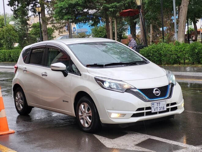 Nissan Note-5