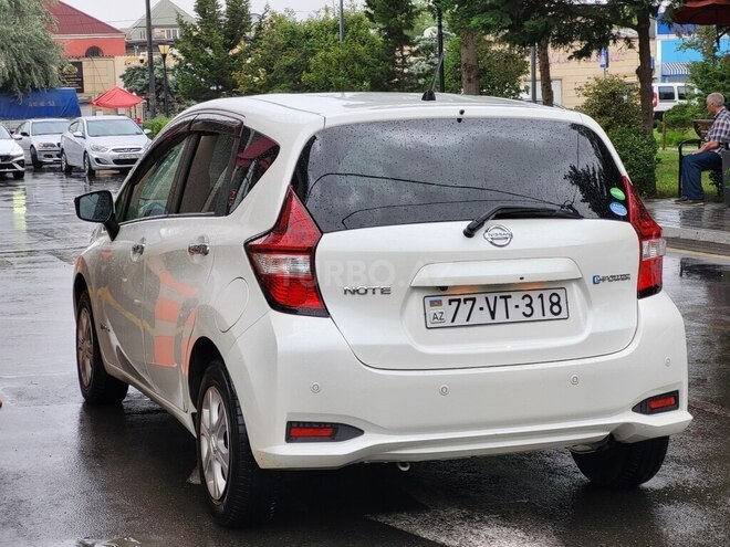 Nissan Note-7