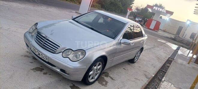 Mercedes C 240-1