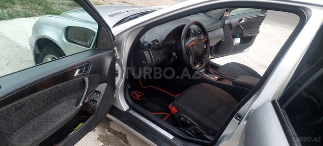 Mercedes C 240-6