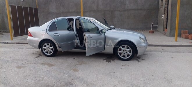 Mercedes C 240-4