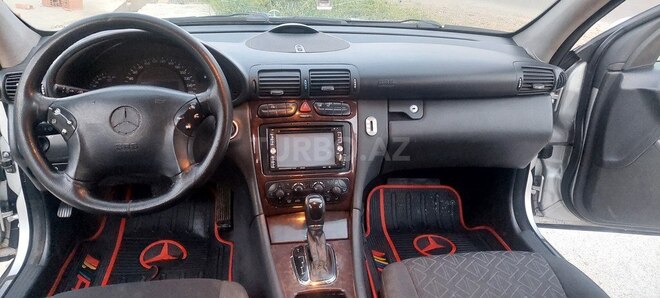 Mercedes C 240-8