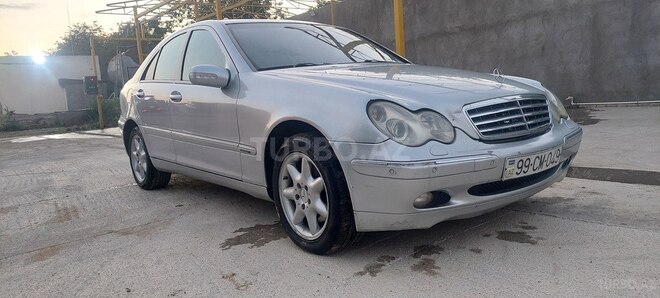 Mercedes C 240-12