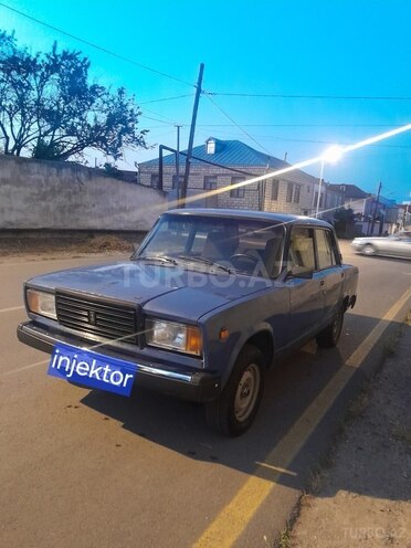 LADA (VAZ) 2107 2005, 70,000 km - 1.6 л - Quba