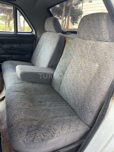 GAZ 24 1988, 458,000 km - 2.5 l - Bakı