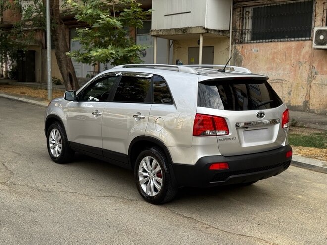 Kia Sorento-3