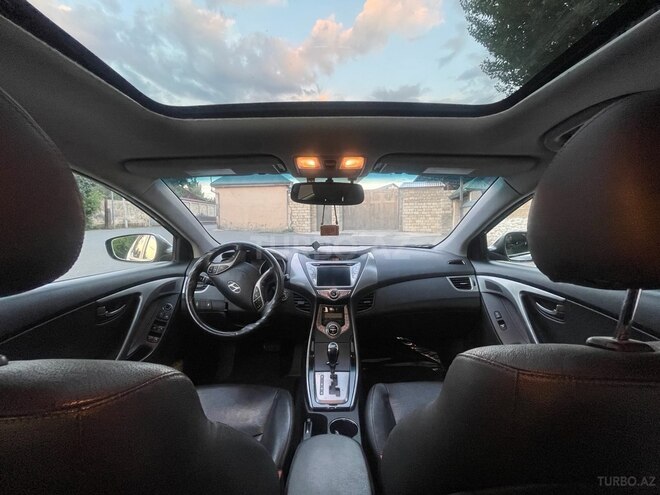 Hyundai Elantra 2013, 181,856 km - 1.8 l - İsmayıllı