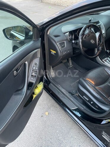 Hyundai Elantra 2013, 181,856 km - 1.8 l - İsmayıllı