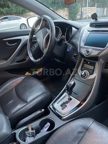 Hyundai Elantra 2013, 181,856 km - 1.8 l - İsmayıllı