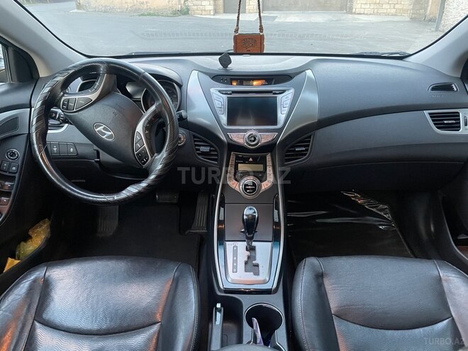 Hyundai Elantra 2013, 181,856 km - 1.8 l - İsmayıllı