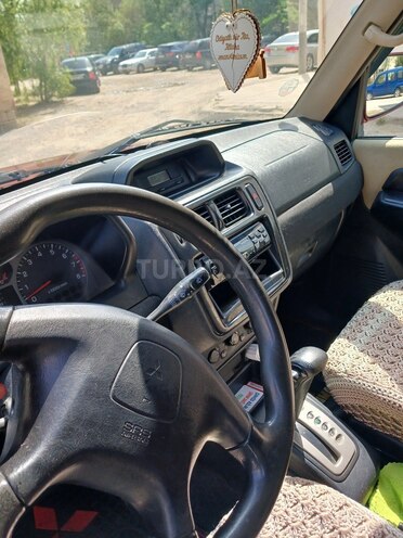 Mitsubishi Pajero io 2003, 238,000 km - 2.0 л - Sumqayıt