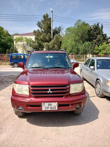 Mitsubishi Pajero io 2003, 238,000 km - 2.0 л - Sumqayıt
