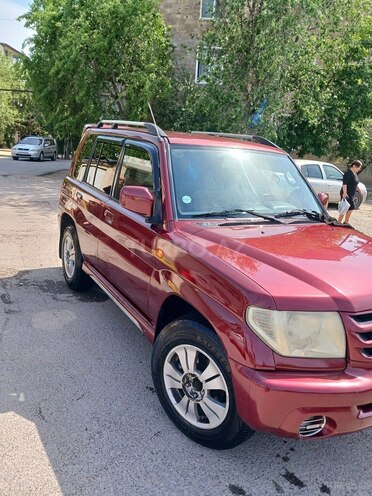 Mitsubishi Pajero io 2003, 238,000 km - 2.0 л - Sumqayıt