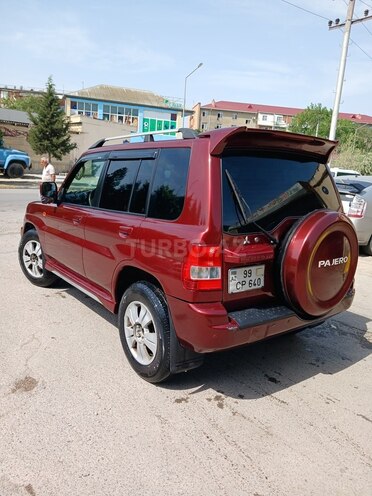 Mitsubishi Pajero io 2003, 238,000 km - 2.0 л - Sumqayıt