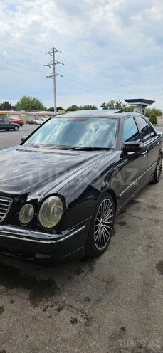 Mercedes E 220 d 2000, 546,000 km - 2.2 l - Bakı