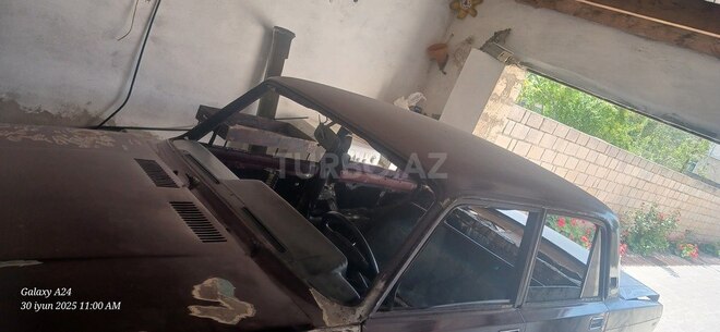 LADA (VAZ) 2107 2000, 200,000 km - 1.6 l - Salyan