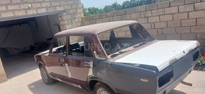 LADA (VAZ) 2107 2000, 200,000 km - 1.6 l - Salyan
