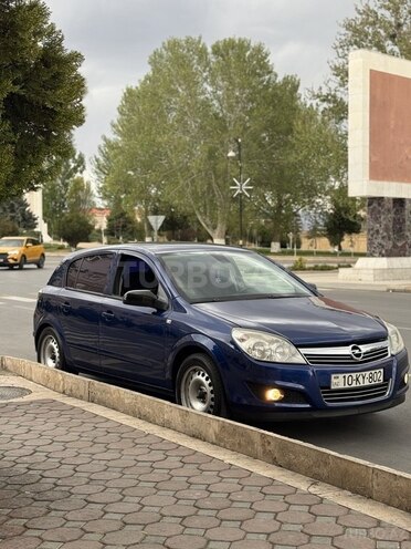 Opel Astra 2009, 280,000 km - 1.4 l - Naxçıvan