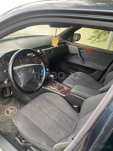 Mercedes E 220 d 1999, 450,000 km - 2.2 l - Bakı