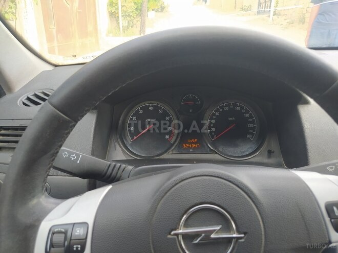 Opel Astra 2009, 324,000 km - 1.4 l - Bakı