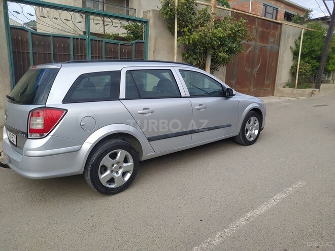 Opel Astra 2009, 324,000 km - 1.4 l - Bakı