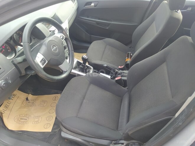 Opel Astra 2009, 324,000 km - 1.4 l - Bakı