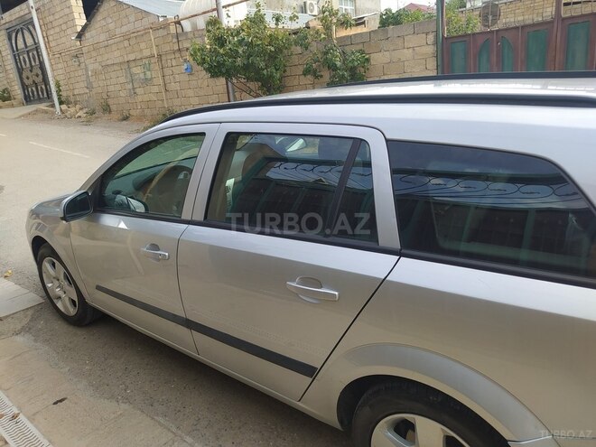 Opel Astra 2009, 324,000 km - 1.4 l - Bakı