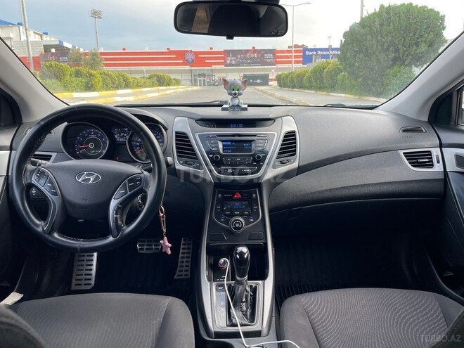 Hyundai Elantra 2015, 183,000 km - 1.8 l - Bakı