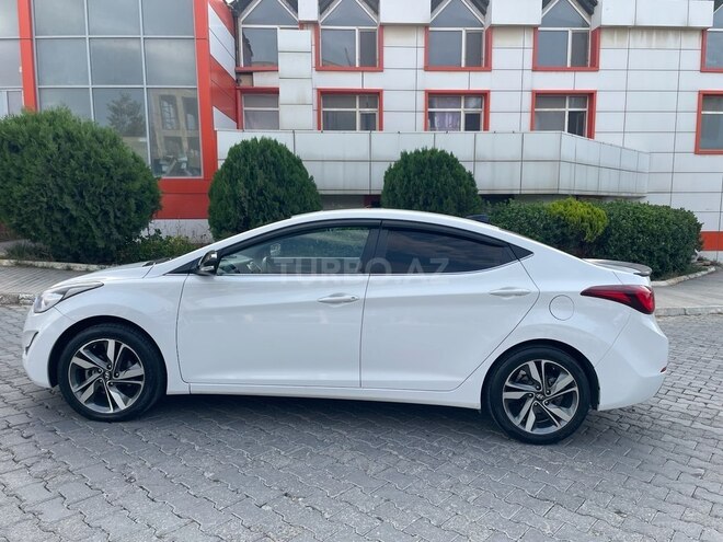 Hyundai Elantra 2015, 183,000 km - 1.8 l - Bakı