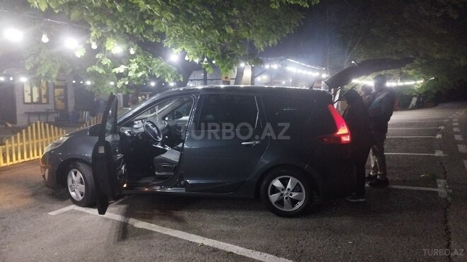 Renault Grand Scenic 2009, 346,000 km - 1.5 l - Bakı