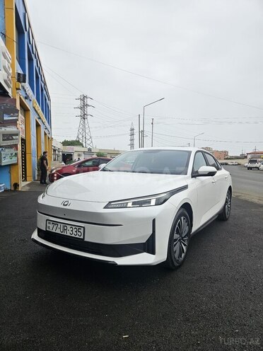 Changan Qiyuan A05 2025, 0 km - 1.5 л - Sumqayıt