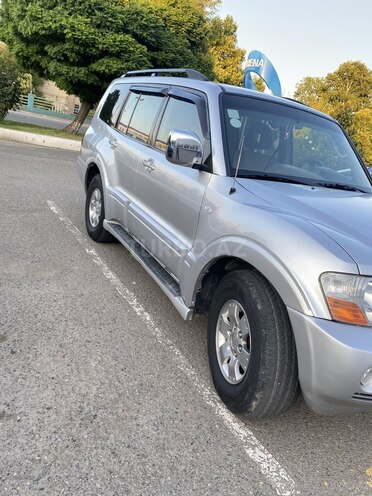 Mitsubishi Pajero 2003, 223,000 km - 3.0 l - Qazax