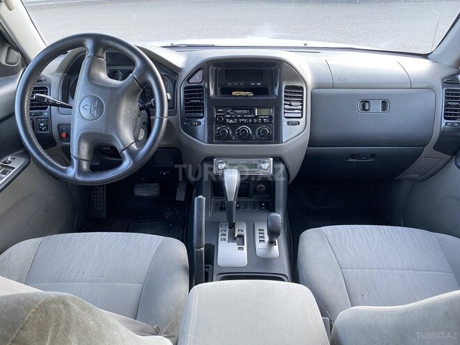 Mitsubishi Pajero 2003, 223,000 km - 3.0 l - Qazax