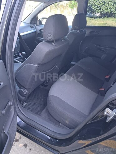 Opel Astra 2006, 215,000 km - 1.4 l - Şəmkir