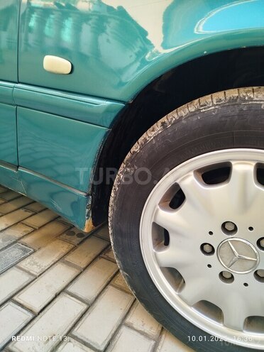 Mercedes C 200 1998, 380,000 km - 2.0 l - Bakı
