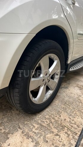 Mercedes ML 350 4MATIC-13