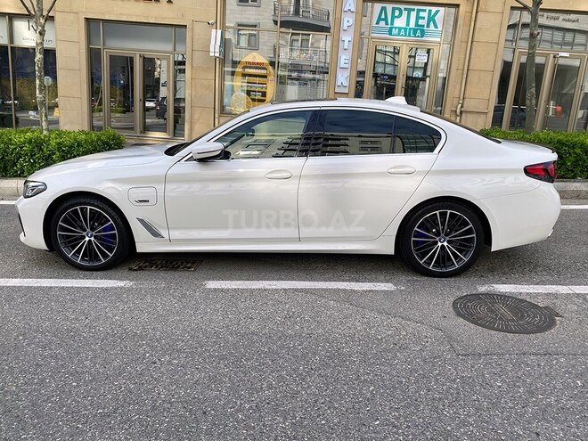 BMW 530e 2022, 61,000 km - 2.0 l - Bakı