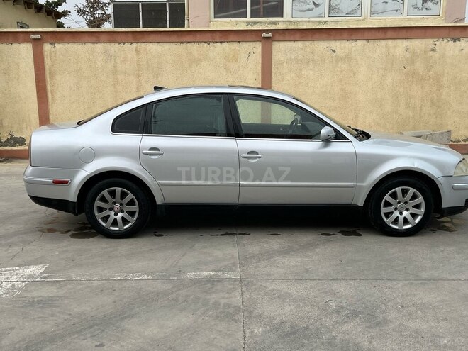 Volkswagen Passat 2003, 271,532 km - 1.8 l - Sumqayıt