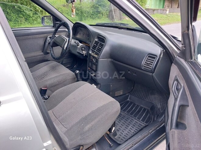 LADA (VAZ) 2112 2003, 214,000 km - 1.5 l - Qax
