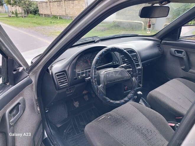 LADA (VAZ) 2112 2003, 214,000 km - 1.5 l - Qax