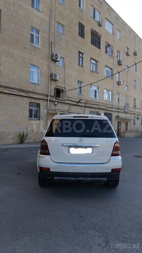 Mercedes GL 550-4