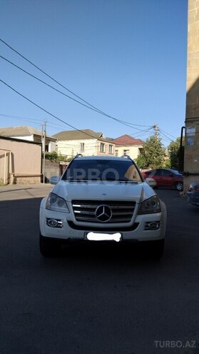 Mercedes GL 550-3