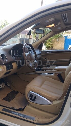Mercedes GL 550-5